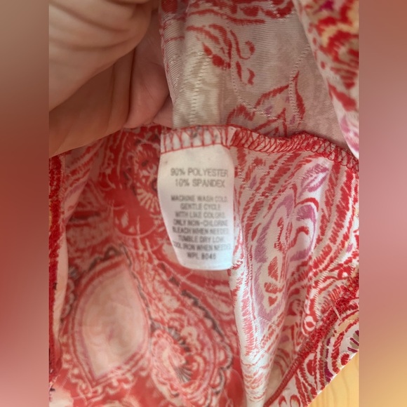 JM Collection Pink and Red Paisley Long Sleeve Blouse Size P/XL - Picture 2 of 8